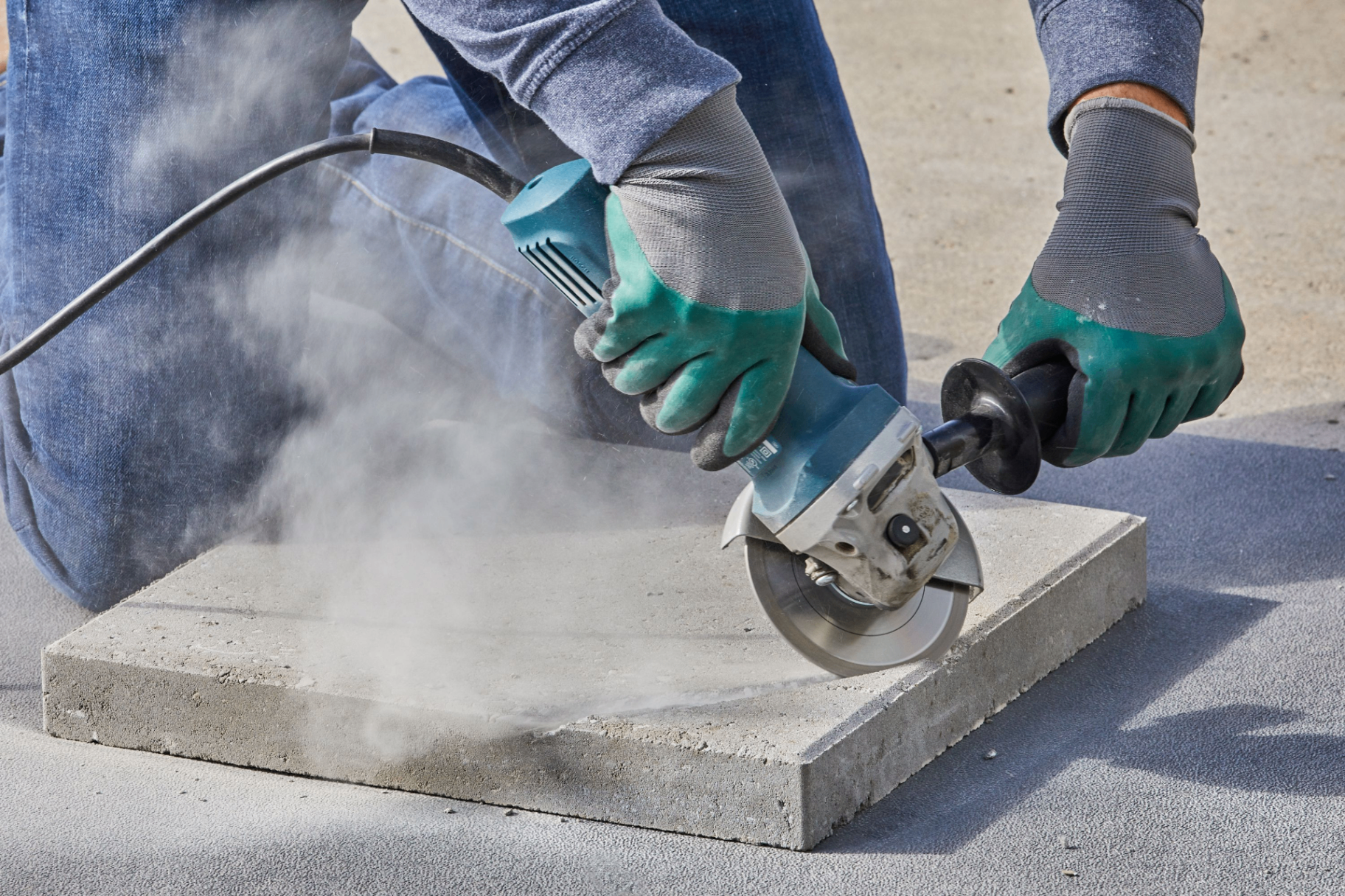 Precision interlocking stone cutting